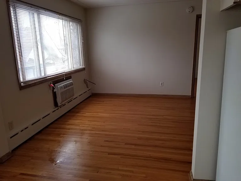 3805 Bryant Ave S — Photo 4