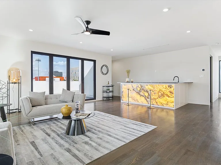 2610 Westgrove Ln — Photo 35