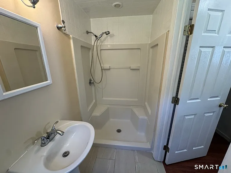44 Saint James Ave — Photo 19