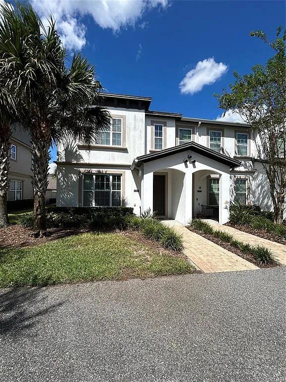3 bed, 2.5 bath, 1712 sqft, $2,650 — Photo 1