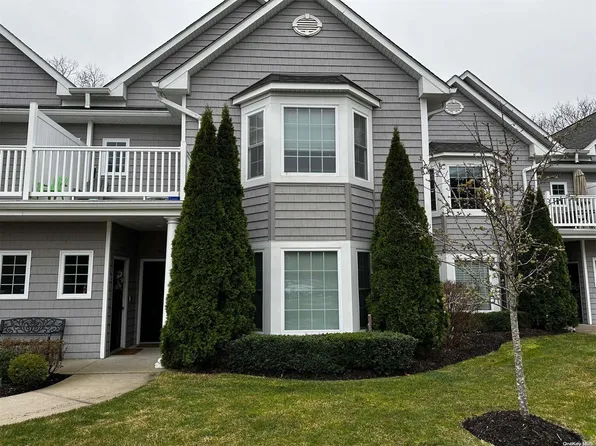 203 Okeefe Court #203, Oakdale, NY 11769