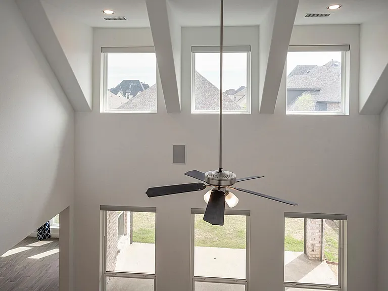 2351 Waterford Way — Photo 17