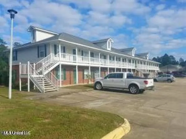 5080 Gautier Vancleave Rd APT E8, Gautier, MS 39553