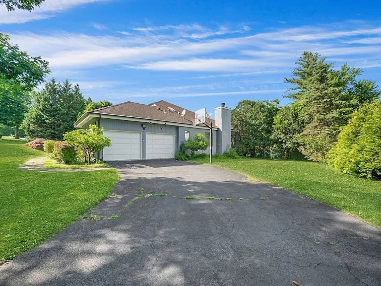 2 Meadow Wood Ln — Photo 4