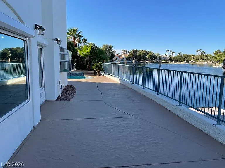 2960 Sun Lake Dr — Photo 3