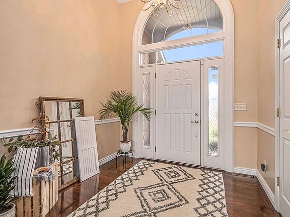 3rd image of 19344 Country Creek Ct