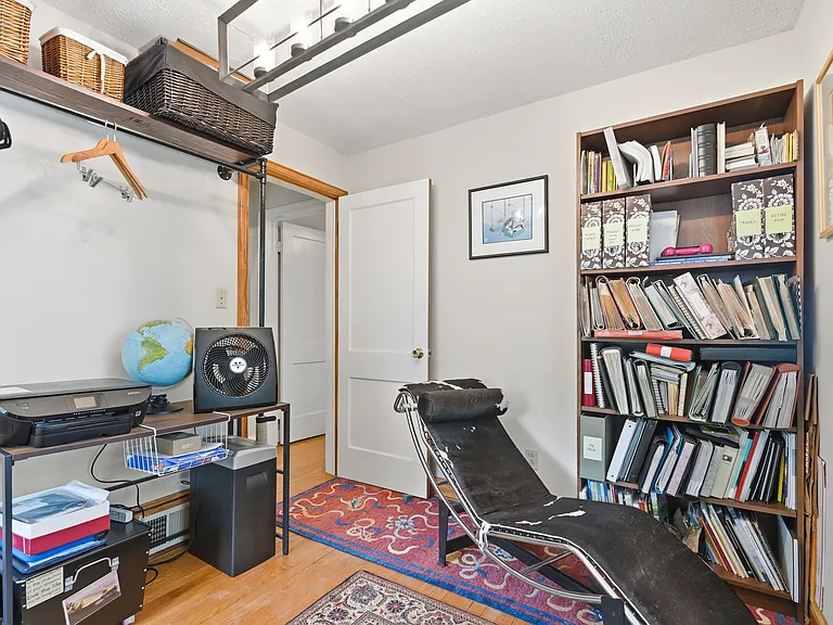 855 N Frederick St — Photo 30