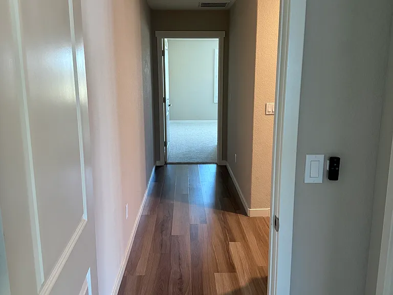 4103 Liverpool St — Photo 30