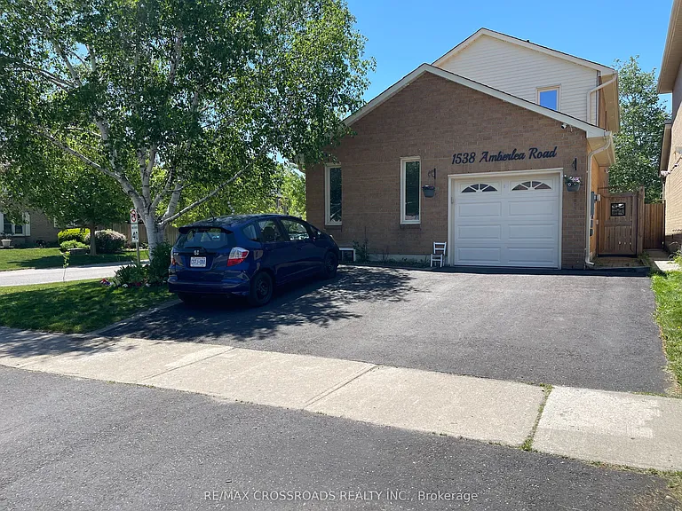 1538 Amberlea Rd — Photo 2