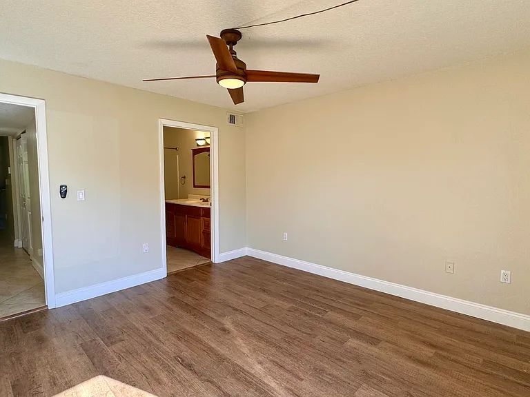 815 W Boynton Beach Blvd #10-105 — Photo 12