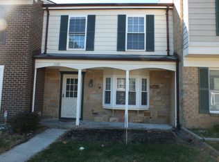 2169 Monaghan Dr, Herndon, VA 20170