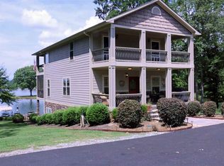 302 Oliver Dr, Inman, SC 29349