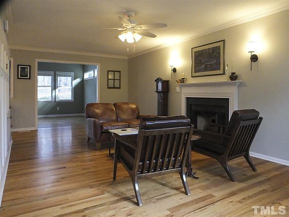3rd image of 2306 Aspen Ct