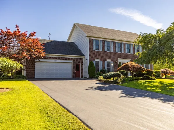 1487 Fallen Leaf Ter, Webster, NY 14580