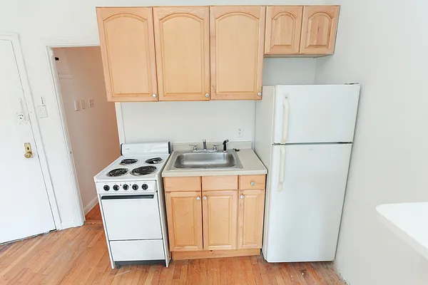 Rented by Gatsby Enterprises, LLC | media 24