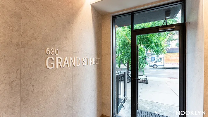 Rented by Ladore Management | media 34