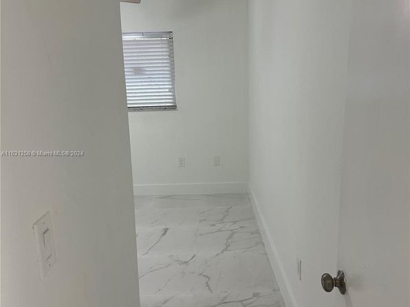 hialeah-florida-43959392 picture