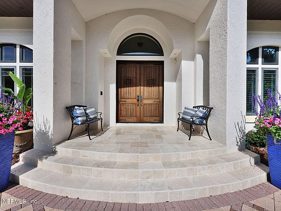 3rd image of 217 ISLE WAY Lane