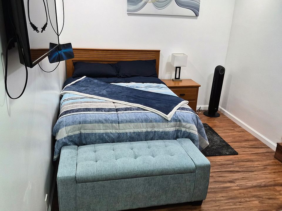 1st image of 14816 Roxton Ave #1