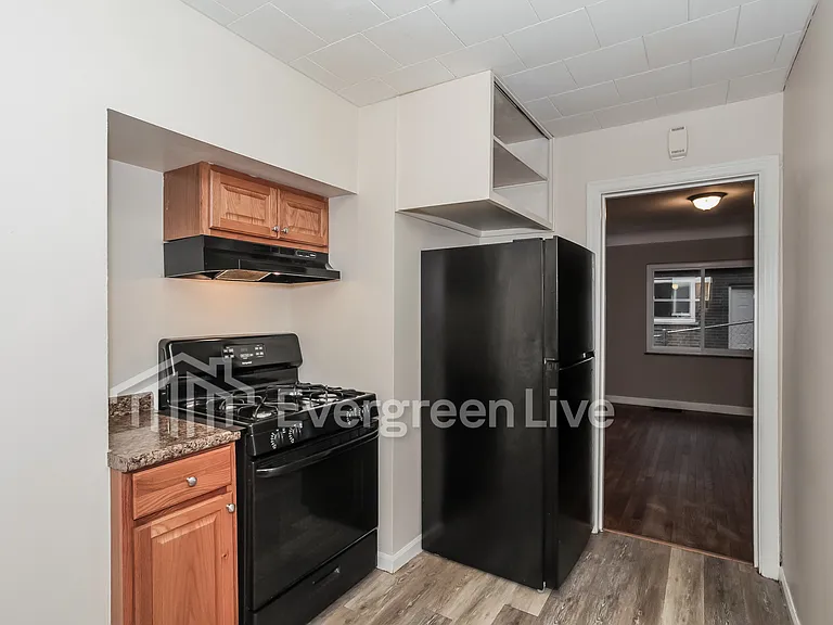 2032 Sundale Ave — Photo 6