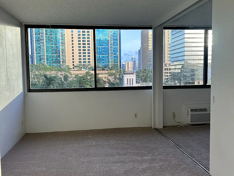 1255 Nuuanu Ave #E705 — Photo 5