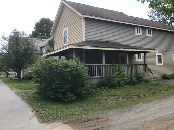 1860 Hartford Ave, Wilder, VT 05088