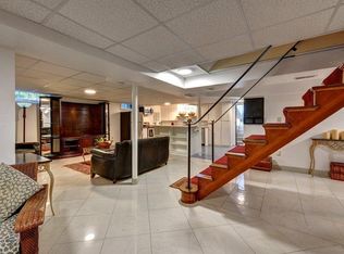 585 Elmgrove Ave, Providence, RI 02906