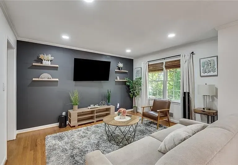 3839 Redbud Ct SE — Photo 9