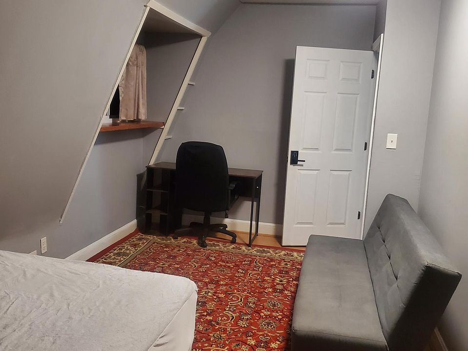 1st image of 535 W Montgomery Ave