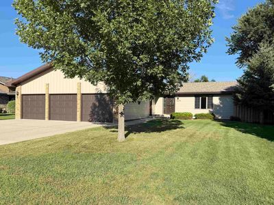 1625 13th St SW, Minot, ND, 58701