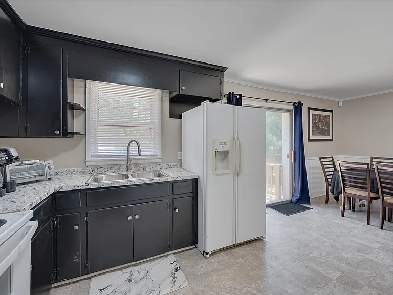 1827 Fargo Dr — Photo 14