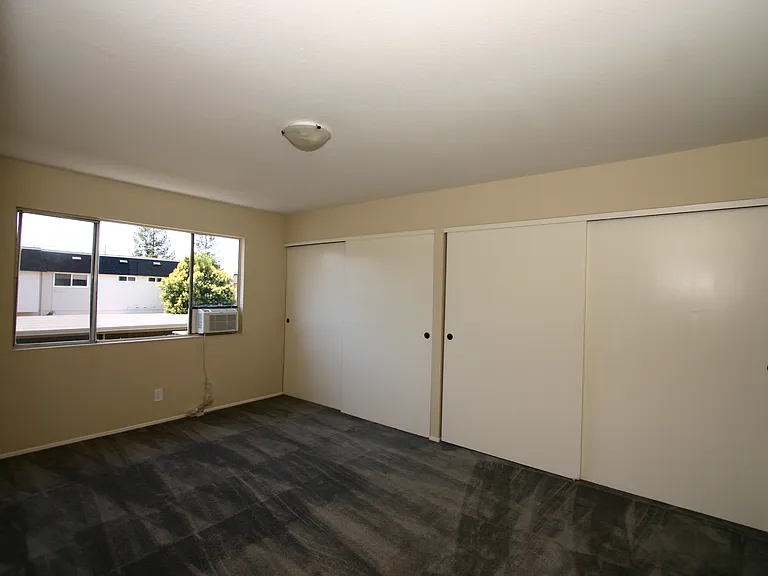5470 Don Diablo Ct — Photo 28