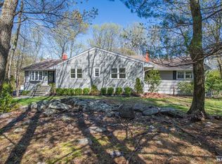1 Sugar Hill Rd, Kinnelon, NJ 07405