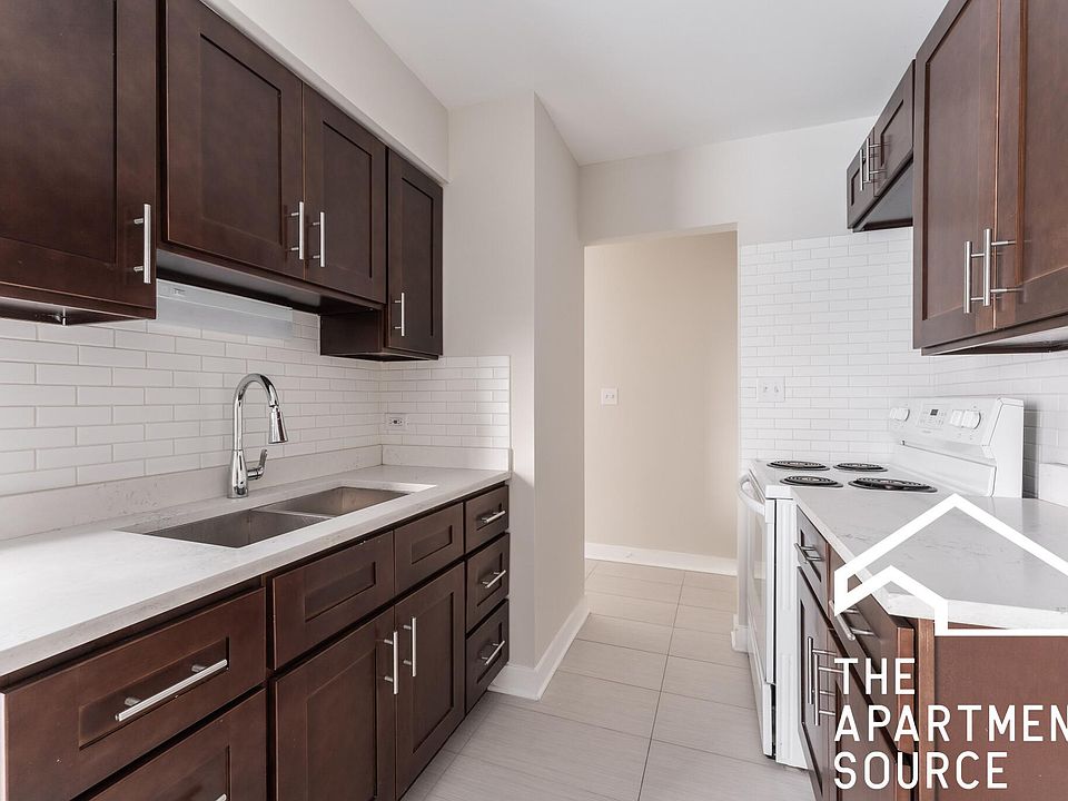 1st image of 5841 N Winthrop Ave #F204