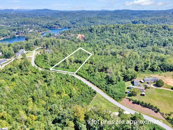120 Harborside Dr, Six Mile, SC 29682