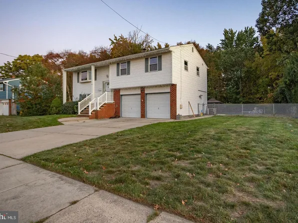 46 Carl Sandburg Dr, Hamilton, NJ 08690
