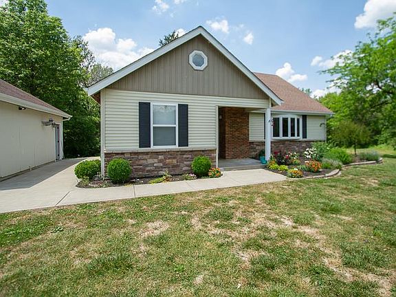 5th image of 3557 Lone Hickory Dr
