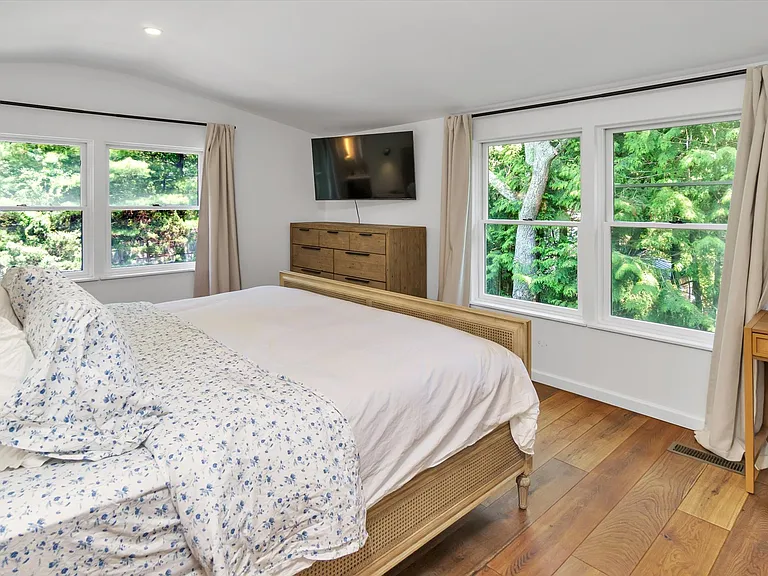 18 Bay View Rd — Photo 26