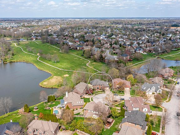 3rd image of 3705 Lake Valley Ct