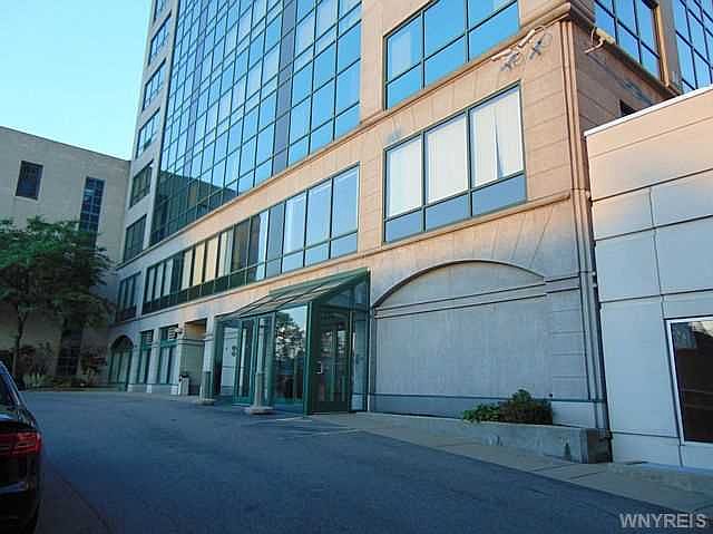 1st image of 610 Main St #603