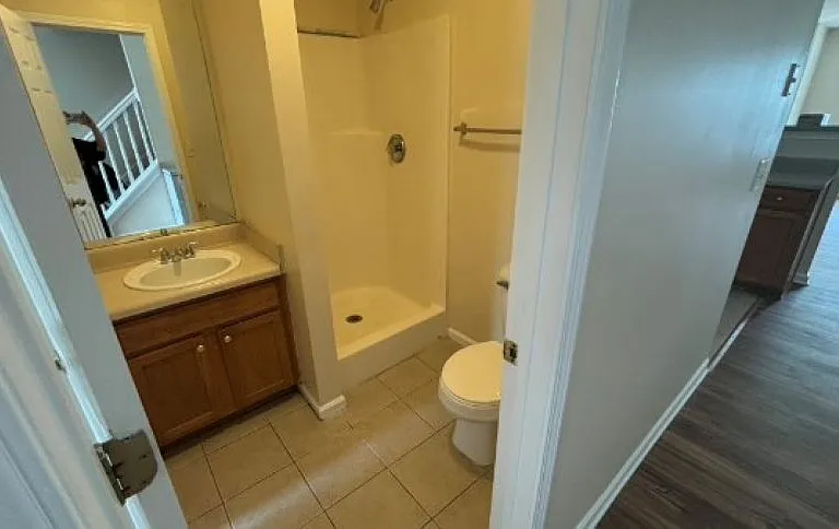 1010 Maple Valley Ct — Photo 5