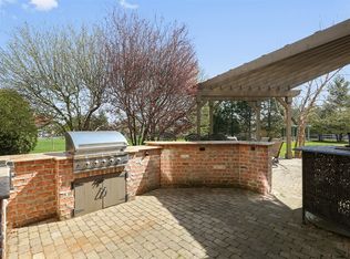 2 Timber Vw, Lemont, IL 60439