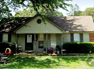 3430 Carroll Dr, Horn Lake, MS 38637