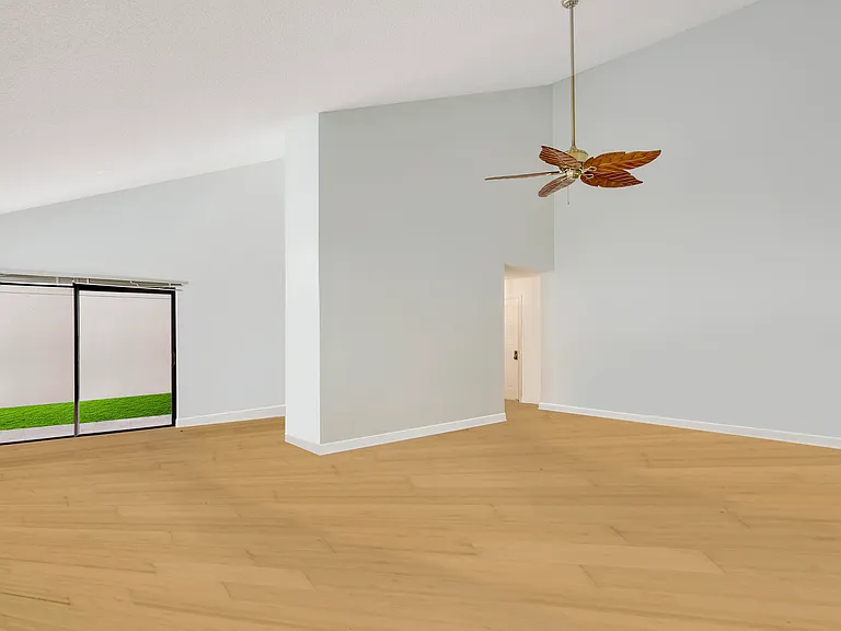 111 Seashore Dr — Photo 10
