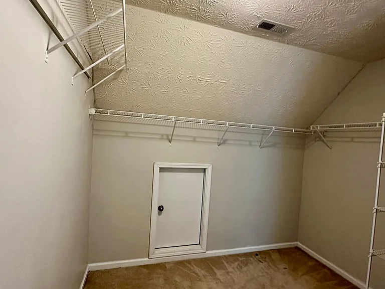 8012 Abington Dr — Photo 19