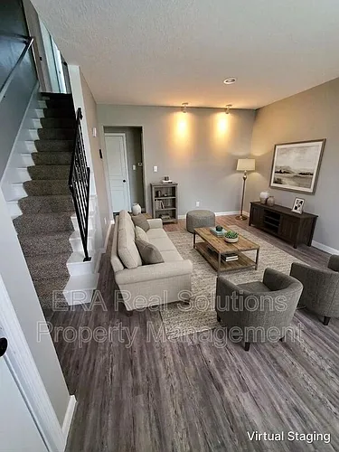 2176 Ontario St Photo 1