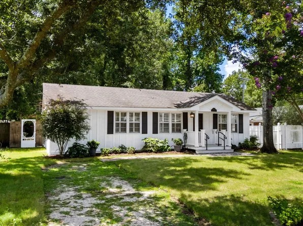 727 5th Ave. S, Surfside Beach, SC 29575