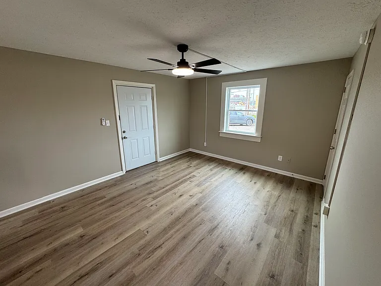 2401 Collis Ave #1 — Photo 8