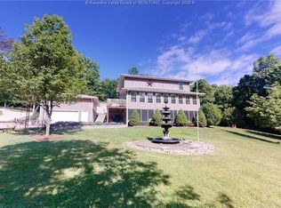 195 Bowen Creek Rd, Branchland, WV 25506