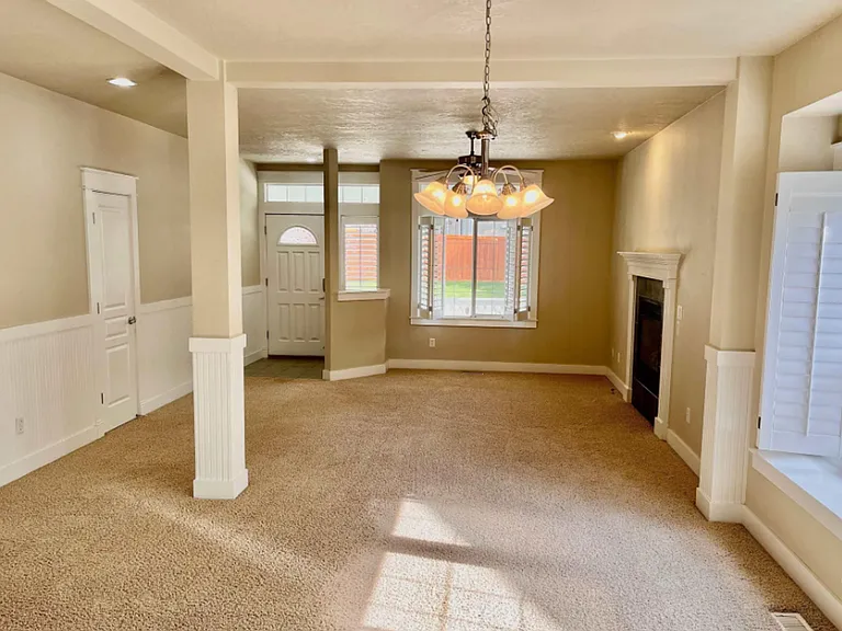 2905 E Pine Hollow Ln — Photo 6